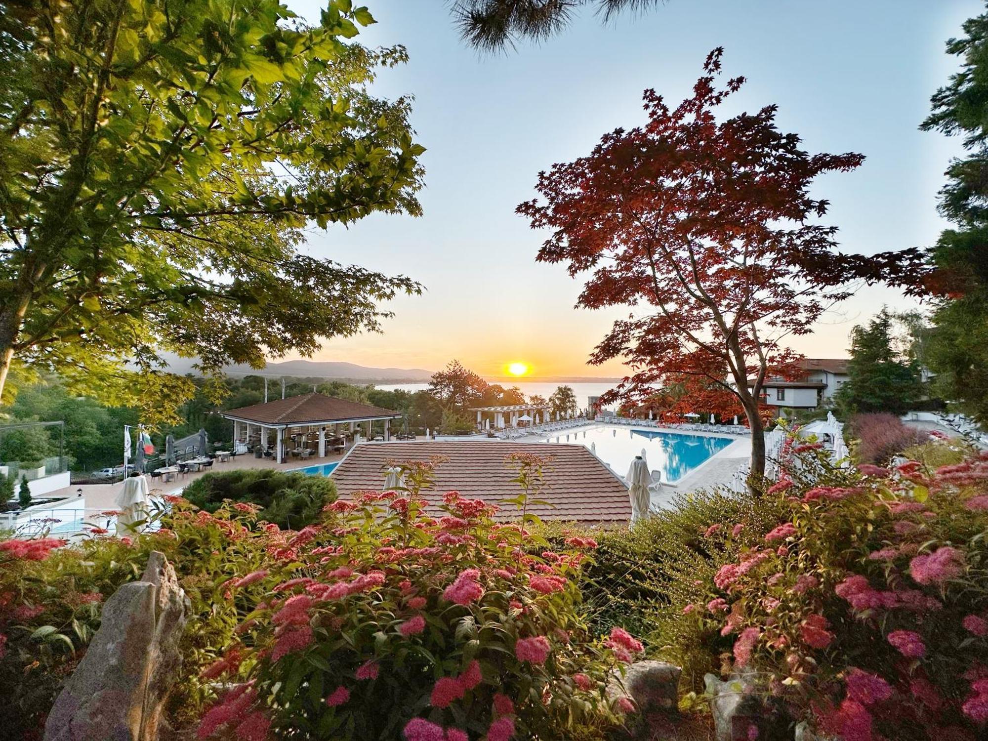 Sm Lovely Apartments On The First Line In Sozopol Exteriör bild
